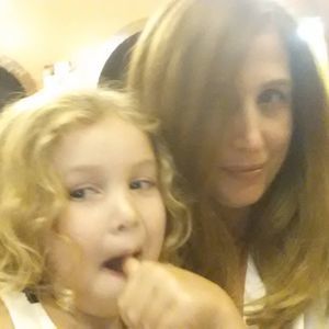 Meet your Posher, Dzeneta